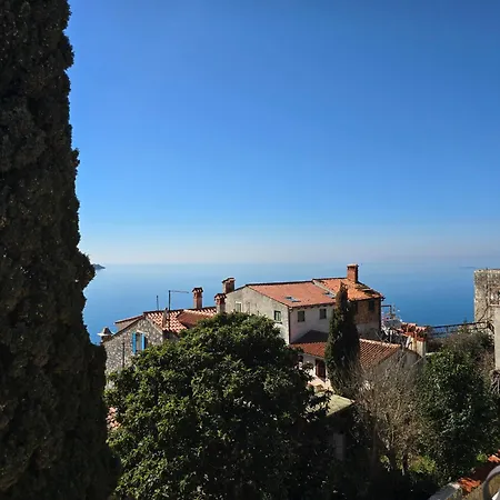 La Vista - Sea View Apartment *