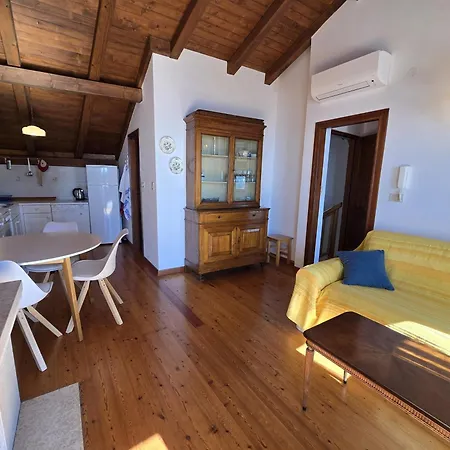 La Vista - Sea View Apartment